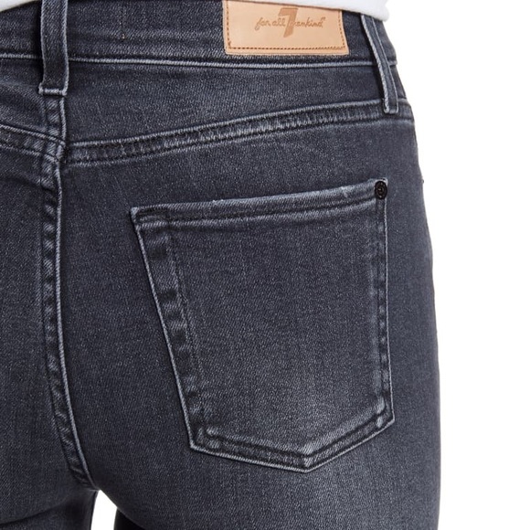 NEW! 7 FOR ALL MANKIND - Picture 3 of 7